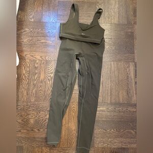 Set Active Sportbody Lift Bra and Leggings